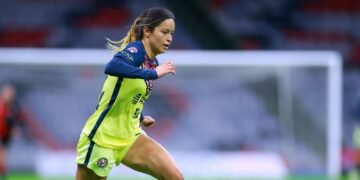 Futbolista mexicana huye a Estados Unidos tras acoso de un hombre