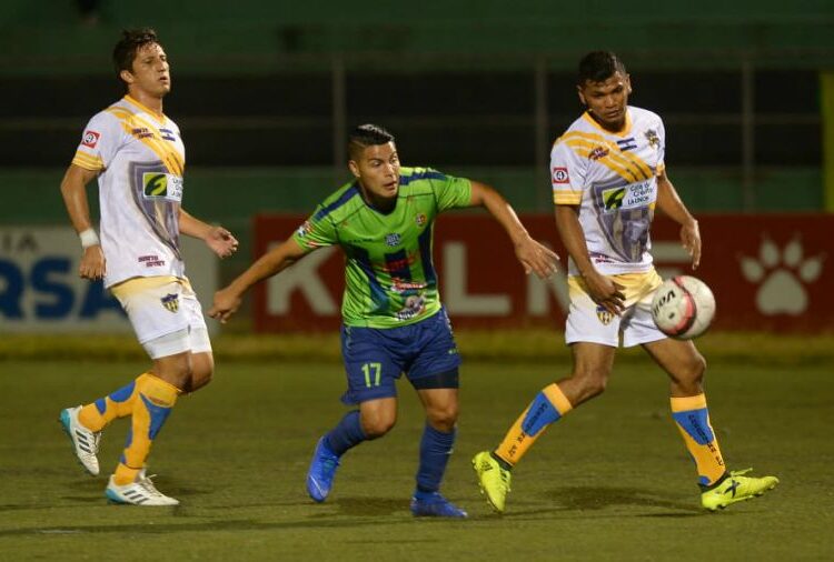 Kevin Santamaría: “Es triste ver al Santa Tecla en esta situación, los directivos no saben nada”