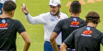 Hugo Pérez: “A Mauricio Cienfuegos deberían darle la oportunidad de dirigir en la MLS”