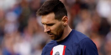 Hinchas del PSG llaman a Messi “Hijo de p…”