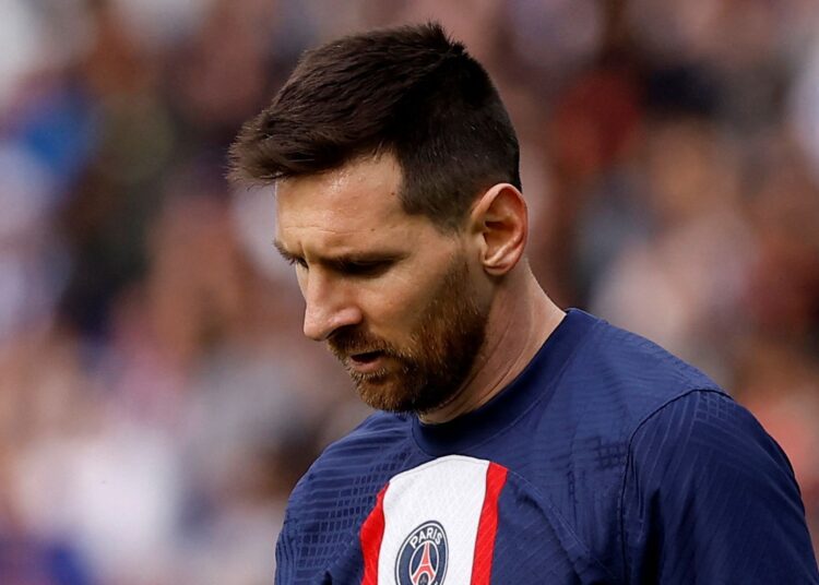 Hinchas del PSG llaman a Messi “Hijo de p…”