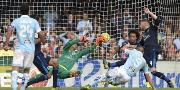 Keylor Navas estaría en la lista de posibles fichajes del Real Madrid tras la lesión de Courtois