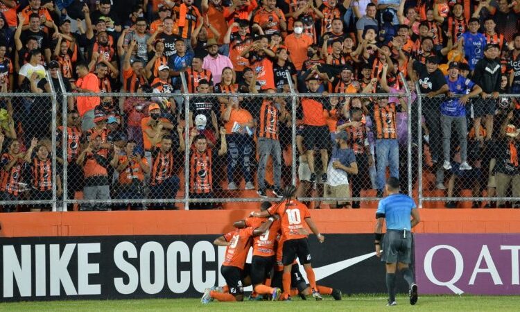 Águila y FAS por la primera victoria en la Copa Centroamericana