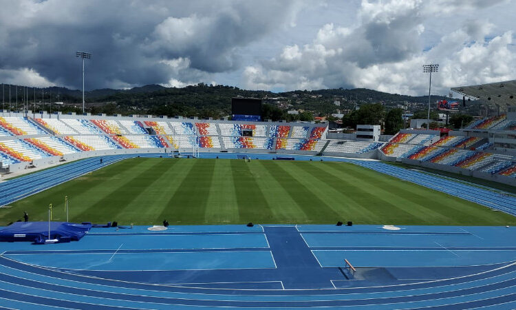 Cádiz asegura que quiere estar en la inauguración del renovado estadio «Mágico» González