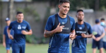Legionario salvadoreño agradece a Hugo Pérez que fue despedido como técnico de la Selecta