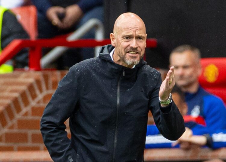 Afición le tira a Erik Ten Hag tras derrota del Manchester United: «Viva Ronaldo»