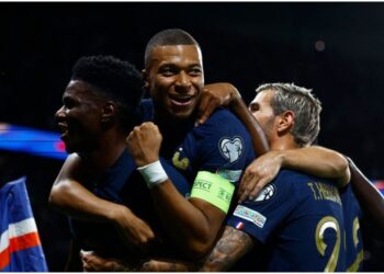 Francia se acerca a la Eurocopa Alemania 2024 tras derrotar a Irlanda