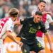 Ajax se acerca a la zona del descenso tras caer goleado por Feyenoord en el clásico de Países Bajos