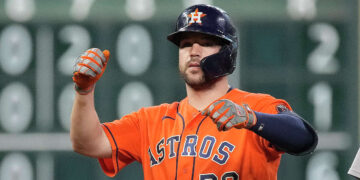 Astros exhibe su pegada para empatar la serie de campeonato en la liga americana