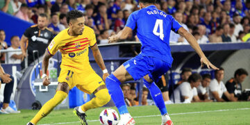 Barça visita al Granada en busca del liderato de la Liga Española