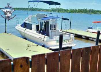 ¡Alquila en Tetos Tour el Yate Bad Boy’s  y disfruta de una experiencia inolvidable!