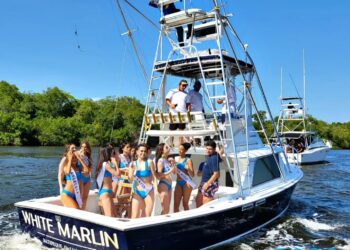 ¡Descubre el lujo en el mar con Tetos Tour! Tus eventos en el escenario perfecto