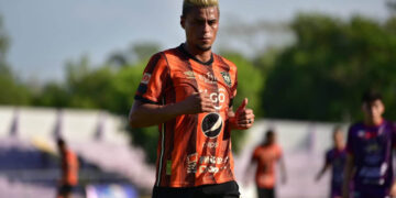 Darwin Cerén tras empate ante Santa Tecla: “Estamos lejos de ser el equipo que apunta al título”