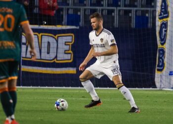Salvadoreño marca un doblete de goles con el Galaxy de la MLS
