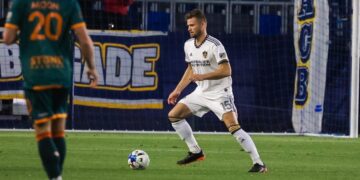 Salvadoreño marca un doblete de goles con el Galaxy de la MLS