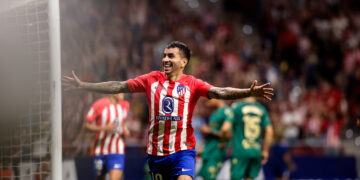 Atlético de Madrid remonta y sigue a la «caza» de los líderes