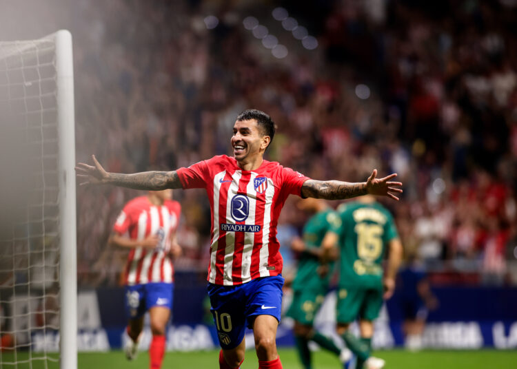 Atlético de Madrid remonta y sigue a la «caza» de los líderes