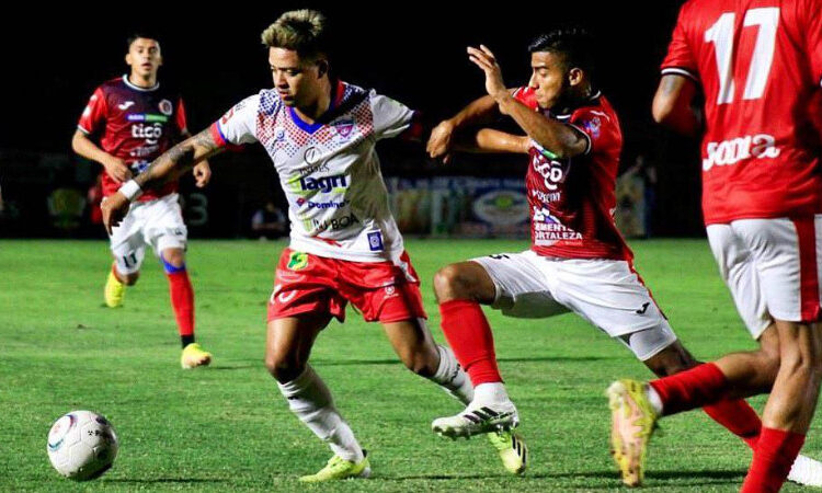 ¿Podría Firpo perder los puntos sin jugar ante FAS?
