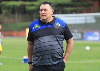 Técnico de Once Deportivo: “No daré más oportunidades, hay jugadores salvadoreños que no quieren crecer”