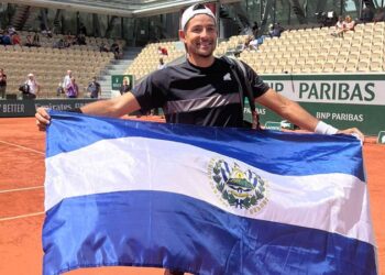 Marcelo Arévalo clasifica a cuartos de Shanghái