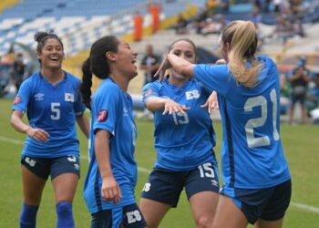 El Salvador busca sellar su pase ante Honduras