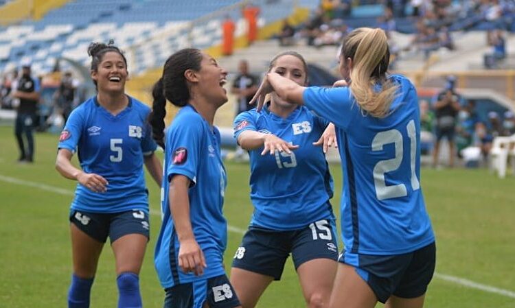 El Salvador busca sellar su pase ante Honduras