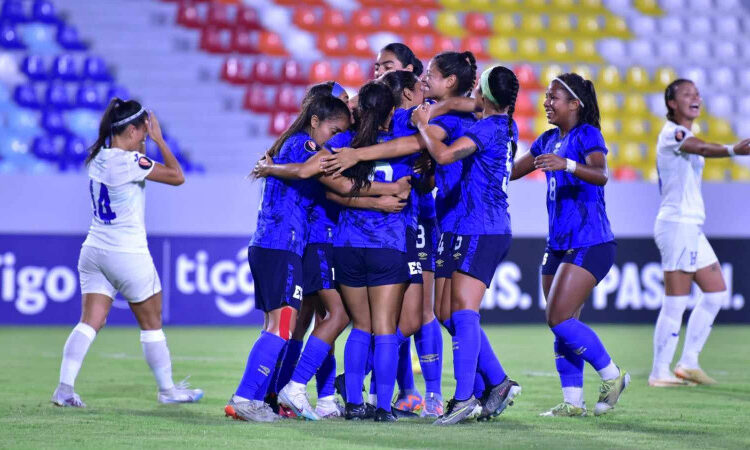 Jugadora de la Selecta femenina: «Hace 5 años sólo una persona llegaba a ver los partidos»