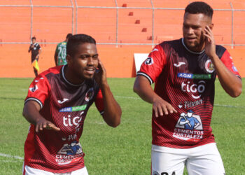 FAS podría jugar un partido amistoso ante el Cádiz en abril del próximo año