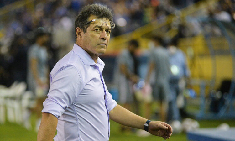 Hugo Pérez: “Diogo Gama me dijo una vez que no teníamos equipo para ir al mundial”