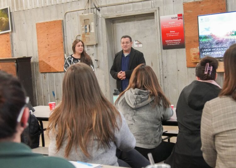 El Ministro de Trabajo, Rolando Castro sostuvo una reunión de alto nivel con la Asociación líder de granjeros agrícolas de Canadá