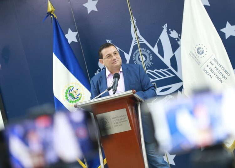 Rolando Castro informo el despliegue de 700 colaboradores del Ministerio de Trabajo para garantizar el pago de aguinaldos