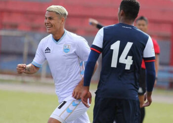 Salvadoreño renueva con su club y jugará en la primera división de Perú