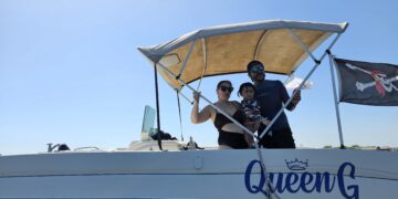 Tetos Tour anuncia una experiencia inolvidable a bordo de la lancha deportiva Queen G: ideal para grupos de 10 Personas