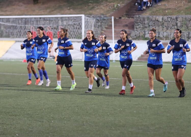 Selección femenina de El Salvador realizó su último entreno previo a viajar a Copa Oro