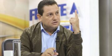 El Ministro de Trabajo, Rolando Castro, garantiza derechos laborales en el sector de servicio al cliente