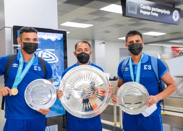 Yamil Bukele: «Ya solicitamos a FIFA y Concacaf que El Salvador sea sede de un Mundial de fútbol playa»