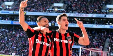 Leverkusen mantiene su histórico invicto tras agónico empate en la Europa League