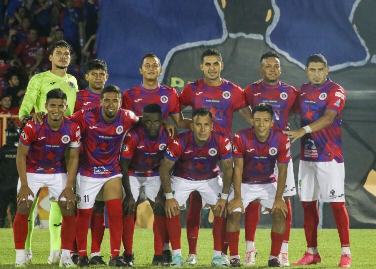 FAS se queda con el derbi santaneco tras vencer 2-1 a Metapán
