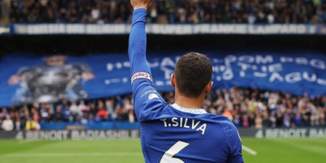 El defensa brasileño Thiago Silva abandonará el Chelsea a final de temporada