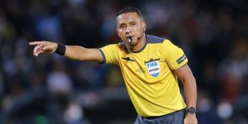 Barton, elegido para dirigir la final de la Concacaf Champions Cup