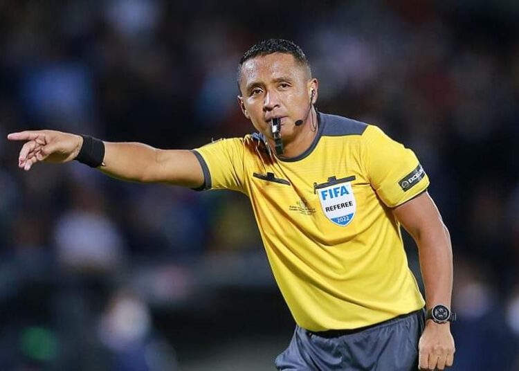 Barton, elegido para dirigir la final de la Concacaf Champions Cup