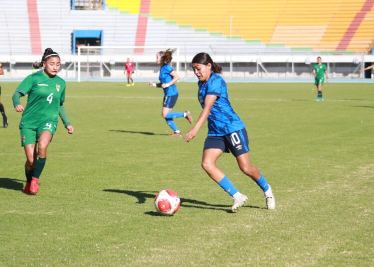 El Salvador volvió a vencer a Bolivia en el fútbol femenino