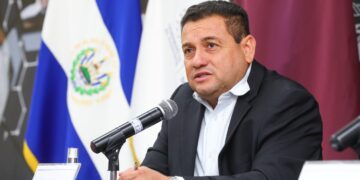 Ministro de Trabajo Rolando Castro garantiza día de asueto por iniciativa del presidente Nayib Bukele