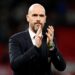Erik ten Hag renueva como técnico del Manchester United hasta 2026