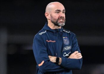 Ecuador anuncia salida del DT Félix Sánchez tras derrota ante Argentina