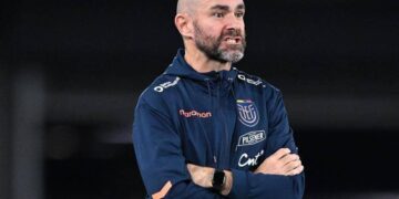 Ecuador anuncia salida del DT Félix Sánchez tras derrota ante Argentina
