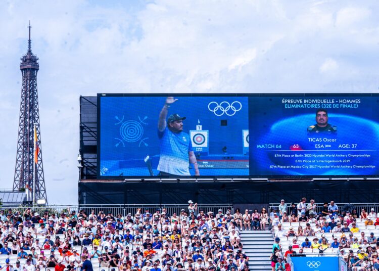 Óscar Ticas de tiro con arco se despidió de los Olímpicos de París esta madrugada