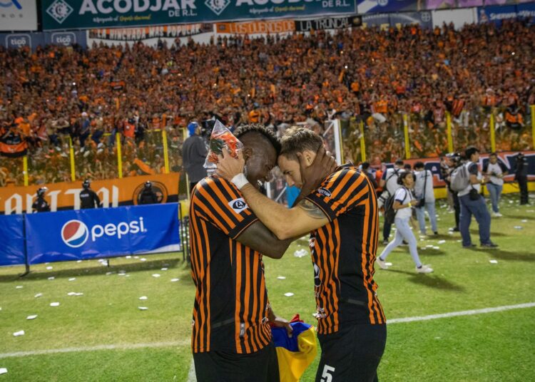 ¡En Águila no se conforman!