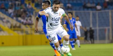 Fito Zelaya sigue lesionado y todavía le quedan 8 semanas de recuperación