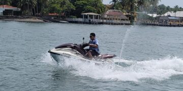 ¡Disfruta la adrenalina a bordo de la Jet Ski con Tetos Tour!